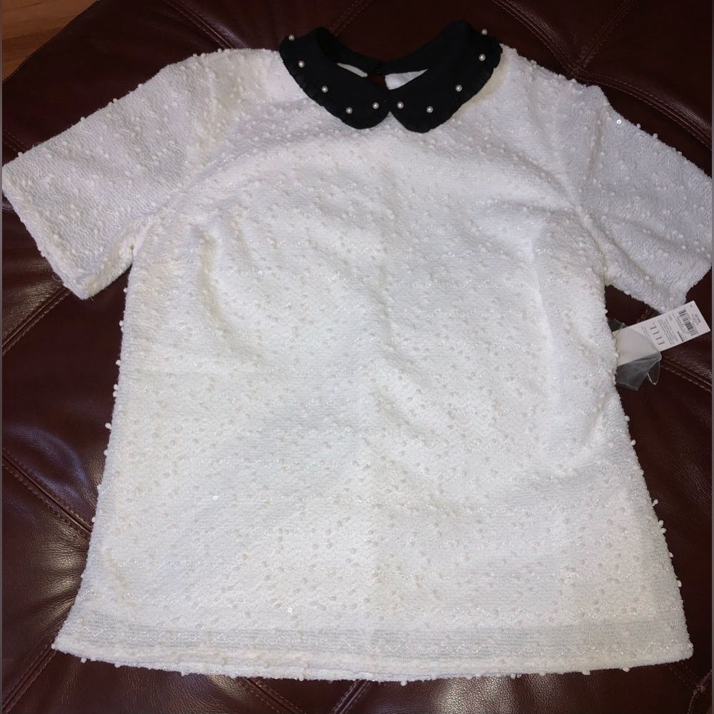 Elle Modern White Textured Tee. Interior Lined with Sequins. NWT. Large